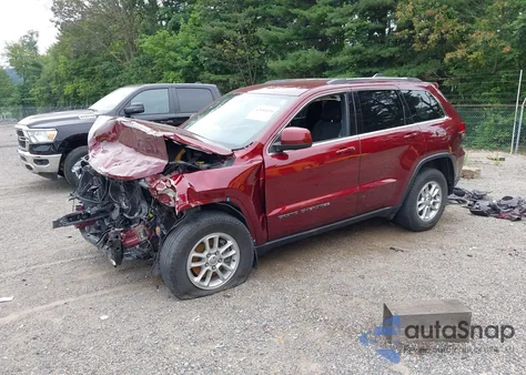 2020 Jeep Grand Cherokee Laredo E 4X4 из США, поврежденный, VIN 1C4RJFAG2LC341602